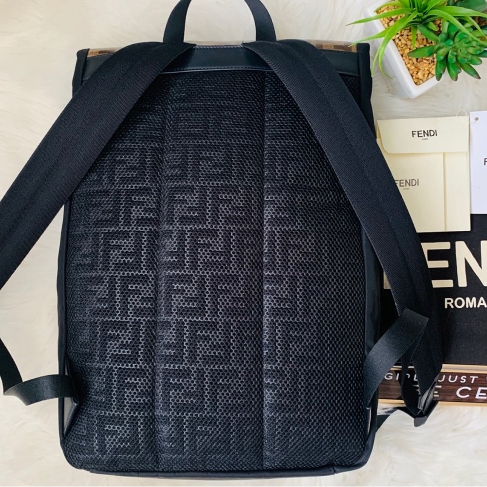 Fendi Zucca Monogram Print Backpack - Picture 3 of 9
